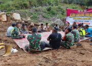 Tradisi Peusijuek Awali Pembangunan Jembatan Armco Pantan Sinaku Bener Meriah