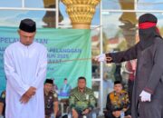 Kejari Aceh Selatan Eksekusi Uqubat Cambuk 13 Terpidana Pelanggar Hukum Jinayat