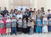 Wali Kota Banda Aceh Serahkan Bantuan Perlengkapan Sekolah untuk 45 Anak Yatim di Ulee Kareng