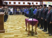 Mualem Lantik 248 Kepala SMA, SMK dan SLB se-Aceh, Tegaskan Pendidikan Harus Terbebas dari Kepentingan