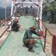 TNI dan Warga terus Percepat Penyelesaian Jembatan Gantung di Ds. Kumbang Jaya, Kab. Aceh Tenggara