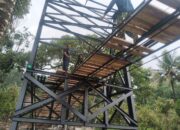 Kodim 0108/Agara dan Warga Gotong Royong Pasang Papan Lantai Jembatan Gantung di Lawe Ger Ger Aceh Tenggara