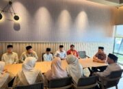 Bupati Syech Muharram Kunjungi dan Apresiasi Qari serta Qariah Aceh Besar yang Tergabung dalam Kafilah Aceh MTQ Nasional di Semarang