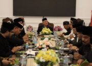 Wali Nanggroe Aceh Disambut Peusijuek Usai Kembali dari Pengobatan di Malaysia